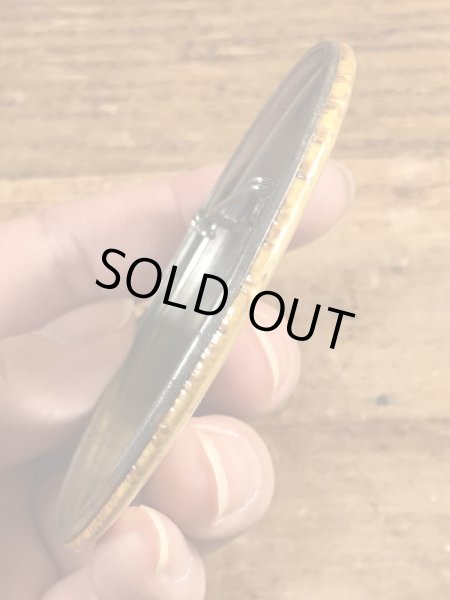 80’sのYield To Temptationのメッセージが書かれたヴィンテージの缶バッチ