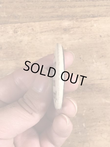 60年代頃のメッセージが書かれたビンテージの缶バッチ