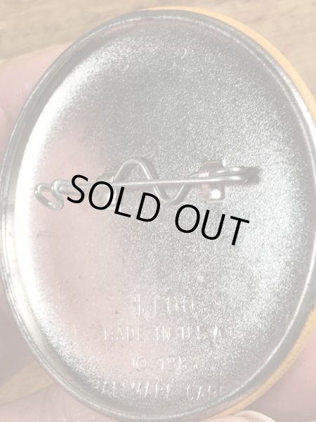 80年代頃のホールマーク社製のメッセージが書かれたビンテージの缶バッジ