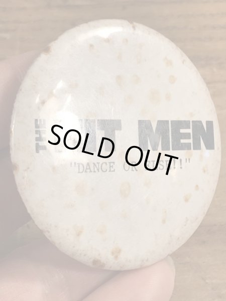 80年代頃のヒットマンと書かれたビンテージの缶バッジ