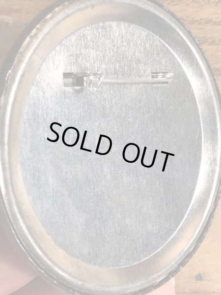 80'sのDon't Bug Me, Bug Stella!のメッセージが書かれたビンテージの缶バッジ