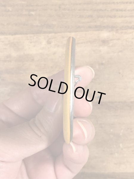 80年代頃のホールマーク社製のメッセージが書かれたビンテージの缶バッジ