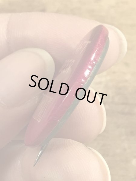 60~70年代頃のDraft Beer Not Studentsのメッセージが書かれたビンテージの缶バッジ