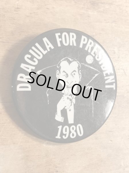 80年代頃のドラキュラが描かれたビンテージの缶バッジ