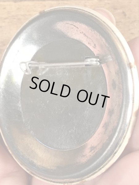 80年代頃のメッセージが書かれたビンテージの缶バッジ