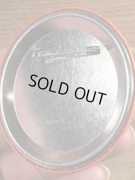 80年代頃のAsk Me If I Really Give A Shirt.のメッセージが書かれたヴィンテージの缶バッチ