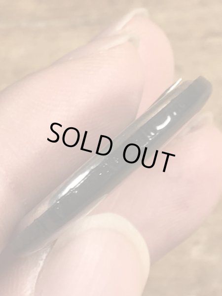 80年代頃のBon Jourと書かれたビンテージの缶バッ