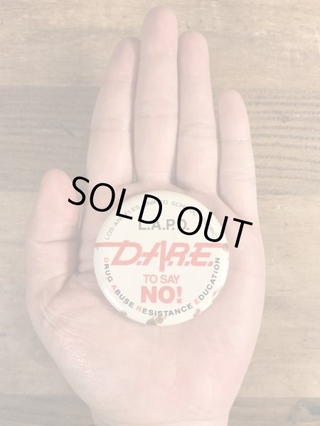 80年代頃の薬物乱用抵抗教育のヴィンテージの缶バッチ