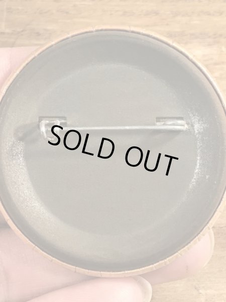 80’sのToo Ripped Gotta Go...のメッセージが書かれたビンテージの缶バッジ