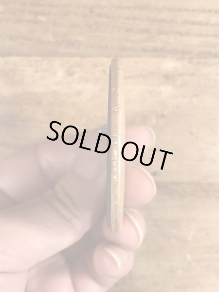 80年代頃のToo Ripped Gotta Go...のメッセージが書かれたヴィンテージの缶バッチ