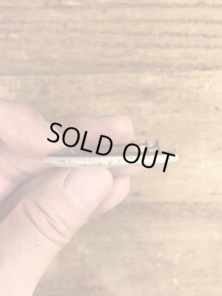 80’sのDepression's Over...のメッセージが書かれたヴィンテージの缶バッチ