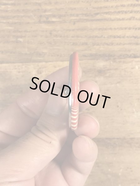 80年代頃のケンタッキーの皮肉のメッセージが書かれたヴィンテージの缶バッチ