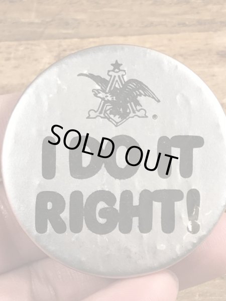 80年代頃のアンハイザーブッシュビールのメッセージが書かれたビンテージの缶バッジ