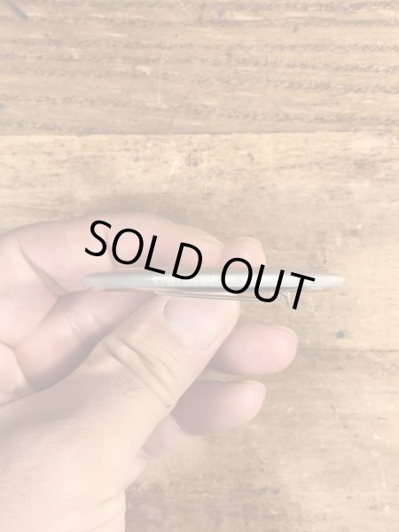 80'sのYouth Is Wasted On The Young.のメッセージが書かれたビンテージの缶バッジ