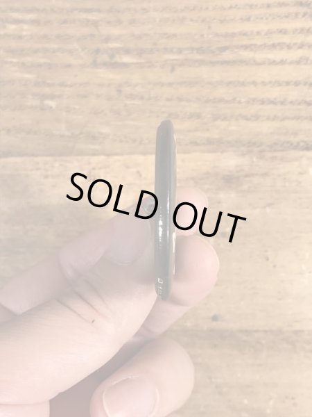 80年代頃のファックオフと書かれたビンテージの缶バッジ