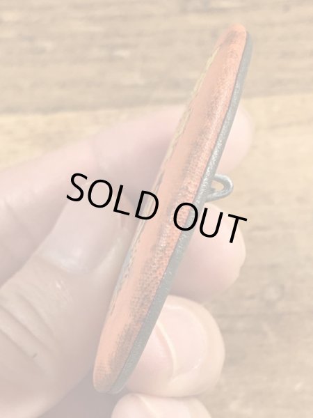 80年代頃のホールマーク社製のエンジェルが描かれたビンテージの缶バッジ