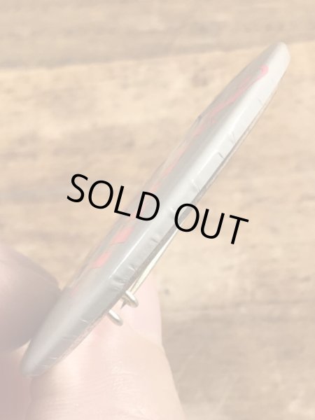 80年代頃のYouth Is Wasted On The Young.のメッセージが書かれたヴィンテージの缶バッチ