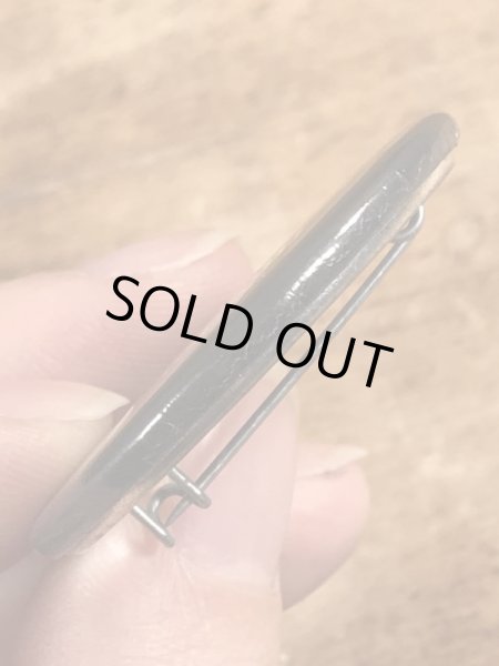 80年代頃のOne For The Money Two For The Show...のメッセージが書かれたビンテージの缶バッジ