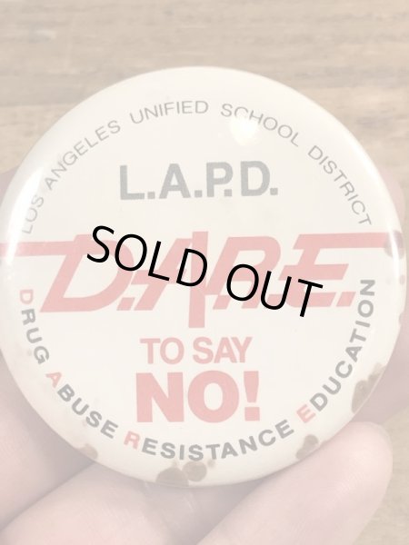 80年代頃の薬物乱用抵抗教育のヴィンテージの缶バッチ