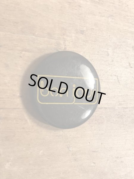 80年代頃のBon Jourと書かれたビンテージの缶バッ