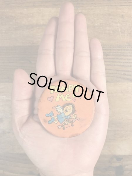 80’sのHallmark社製のTempt Me!のメッセージが書かれたヴィンテージの缶バッチ