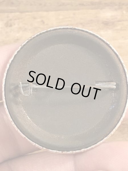 80’sのDepression's Over...のメッセージが書かれたヴィンテージの缶バッチ