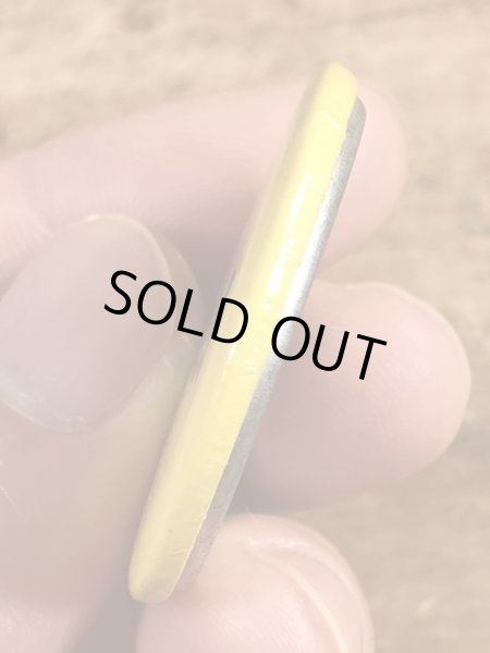 80年代頃のパニック！のメッセージが書かれたビンテージの缶バッジ