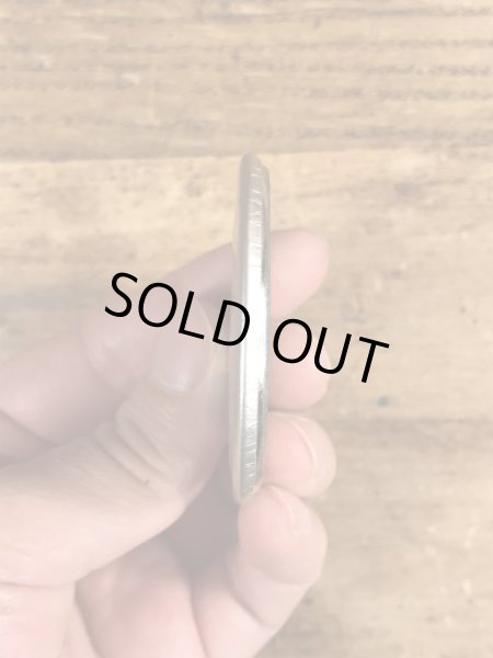 80年代頃のアンハイザーブッシュビールのメッセージが書かれたビンテージの缶バッジ