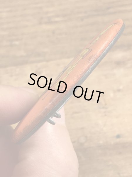 80年代頃のホールマーク社製のエンジェルが描かれたビンテージの缶バッジ