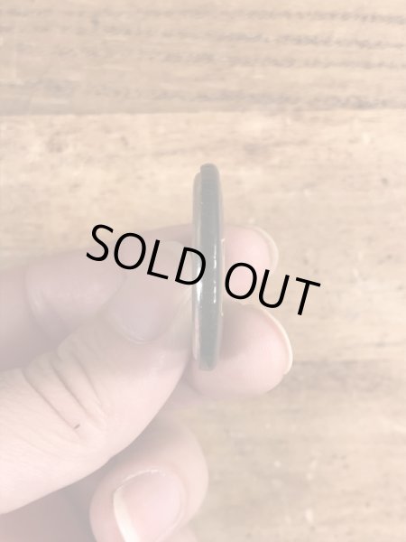 80年代頃のBon Jourと書かれたビンテージの缶バッ