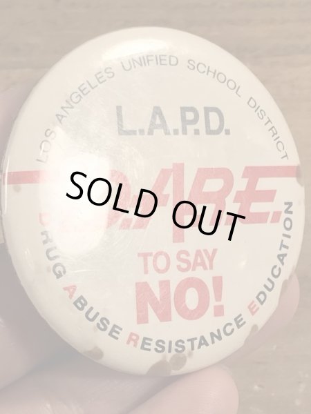 80年代頃の薬物乱用抵抗教育のヴィンテージの缶バッチ