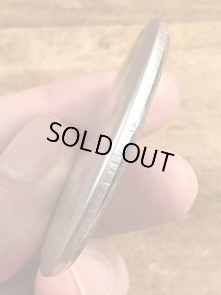 80年代頃のアンハイザーブッシュビールのメッセージが書かれたビンテージの缶バッジ