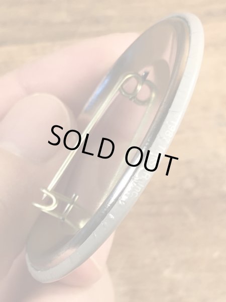 80'sのYouth Is Wasted On The Young.のメッセージが書かれたビンテージの缶バッジ