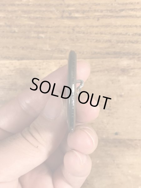 80年代頃のファックオフと書かれたビンテージの缶バッジ