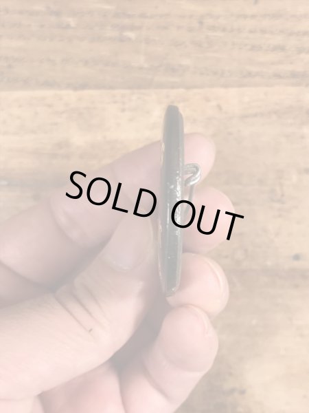 80年代頃のSounds Like Bullshit To Meのメッセージが書かれたヴィンテージの缶バッチ