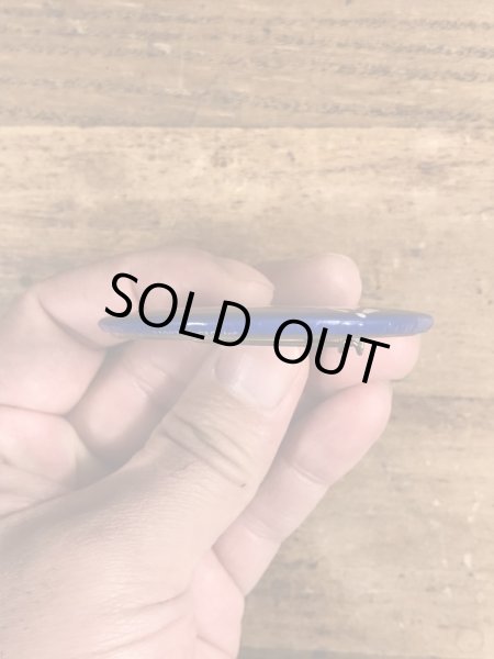 80'sのAt My Age I Don't Have To Act Responsible!のメッセージが書かれたヴィンテージの缶バッチ