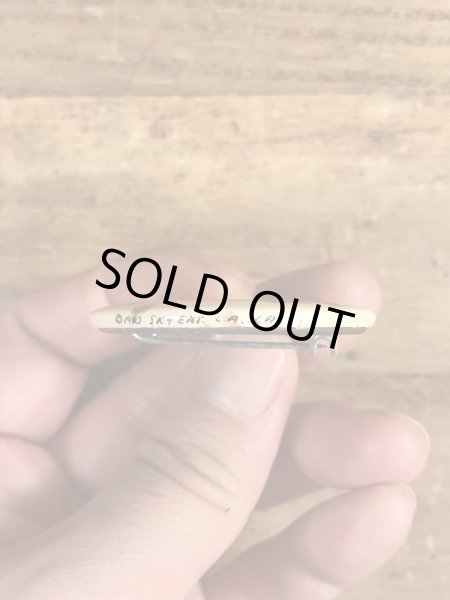 80'sのSit On A Happy Faceのメッセージが書かれたヴィンテージの缶バッチ