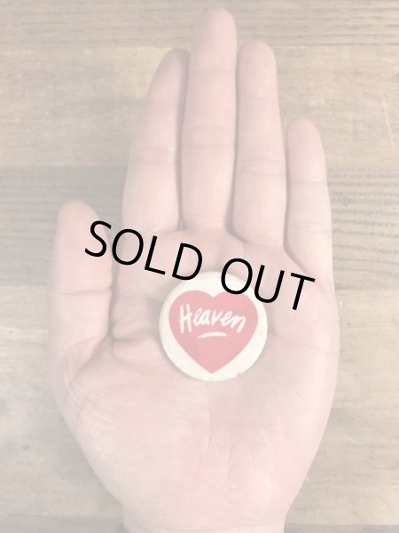 80年代頃のHeavenとハートが描かれたヴィンテージの缶バッチ