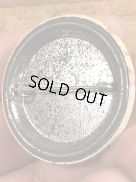 80年代頃のSit On A Happy Faceのメッセージが書かれたビンテージの缶バッジ