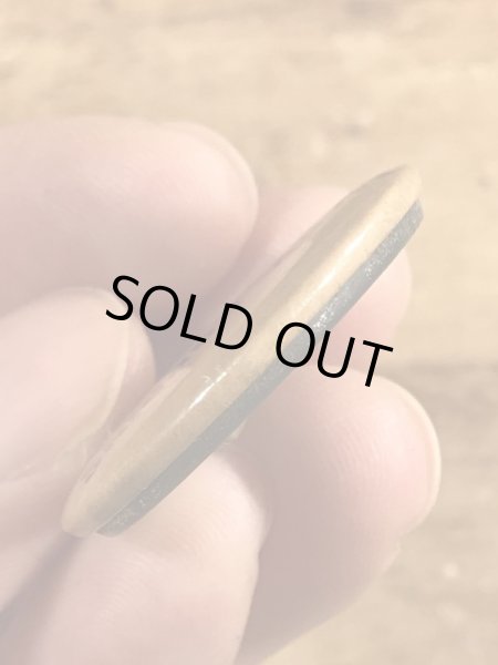 60年代頃のMary Poppins Is A Junkieメッセージが書かれたビンテージの缶バッチ