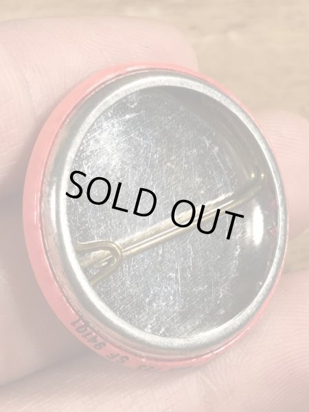 80'sのDangerous Unless Heavily Sedatedのメッセージが書かれたビンテージの缶バッジ