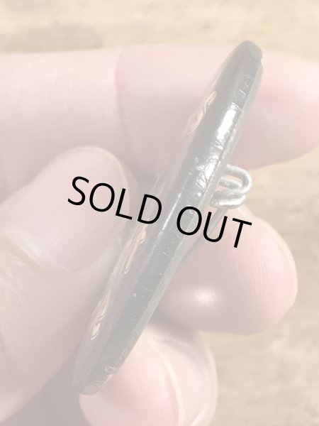 80年代頃のSounds Like Bullshit To Meのメッセージが書かれたヴィンテージの缶バッチ