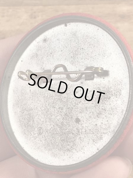 80年代頃のホールマーク社製のメッセージが書かれたビンテージの缶バッジ