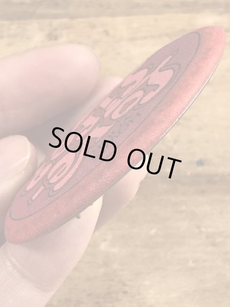 80年代頃のホールマーク社製のメッセージが書かれたビンテージの缶バッジ