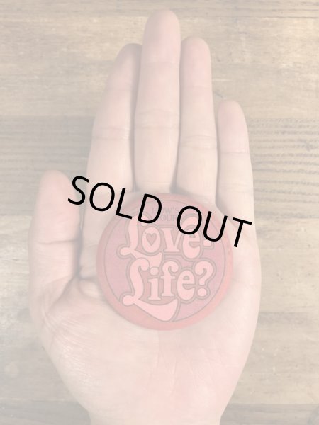 80'sのHallmark社製のメッセージが書かれたヴィンテージの缶バッチ