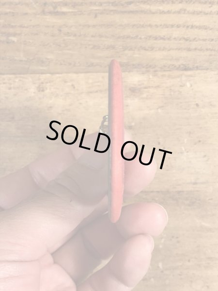 80年代頃のホールマーク社製のメッセージが書かれたビンテージの缶バッジ