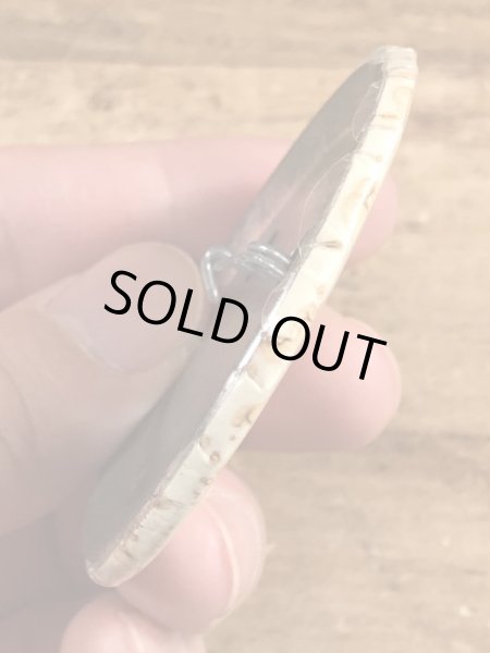 80's のI Am A Nympho Incase Of An... のメッセージが書かれたビンテージの缶バッジ