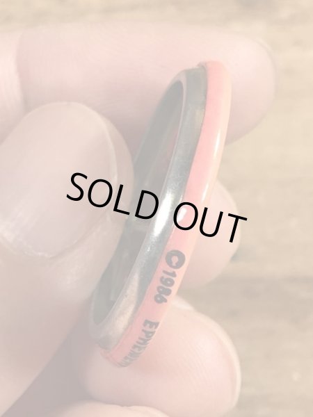 80'sのDangerous Unless Heavily Sedatedのメッセージが書かれたビンテージの缶バッジ