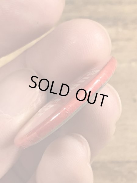 80年代頃のSubvert The Dominant Paradigmのメッセージが書かれたビンテージの缶バッジ