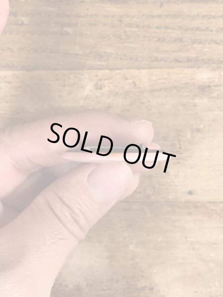 80'sのI Just Can't Wait 'Til Saturdayのメッセージが書かれたビンテージの缶バッジ